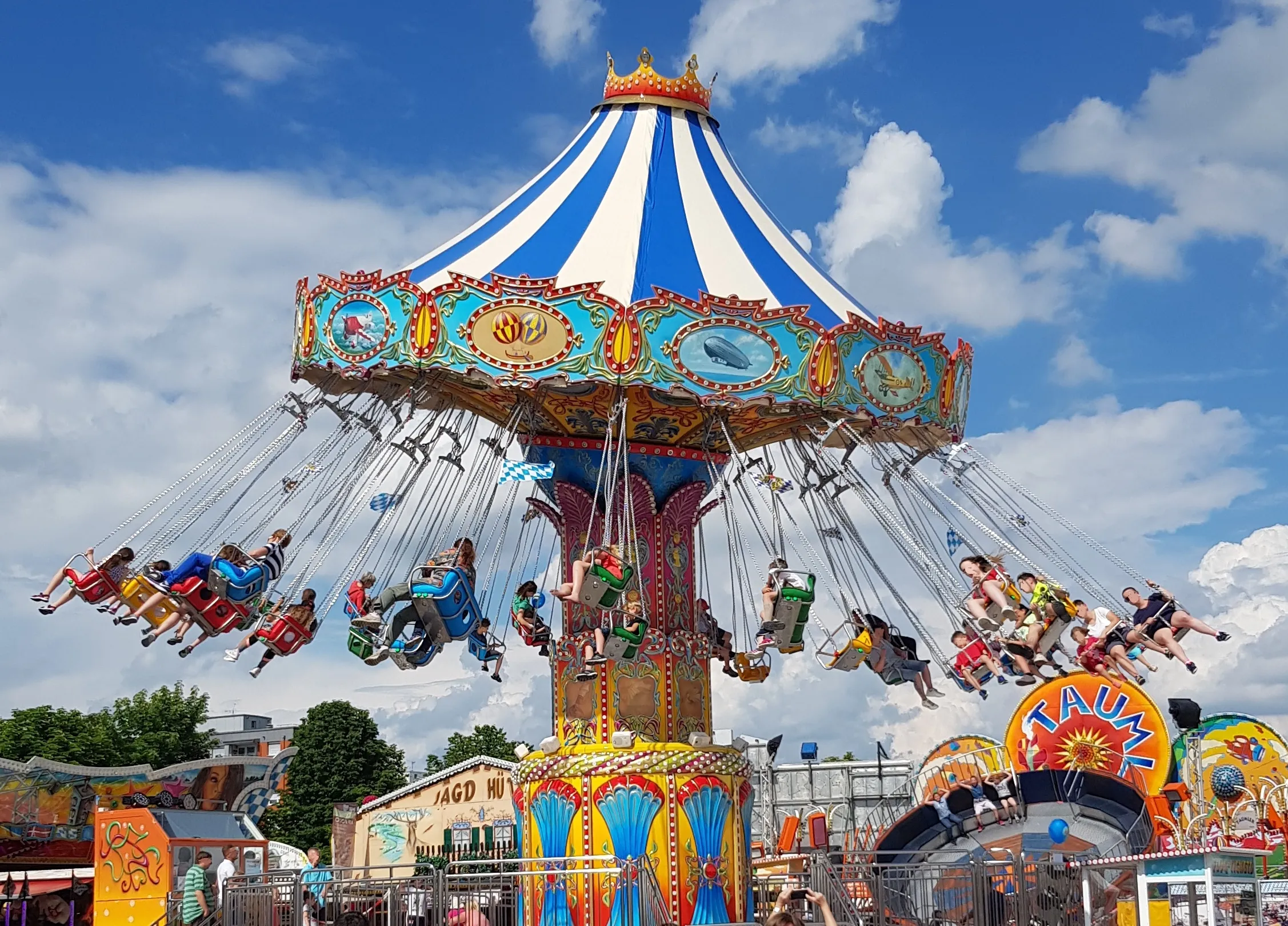 Freitag – Kettenkarussell